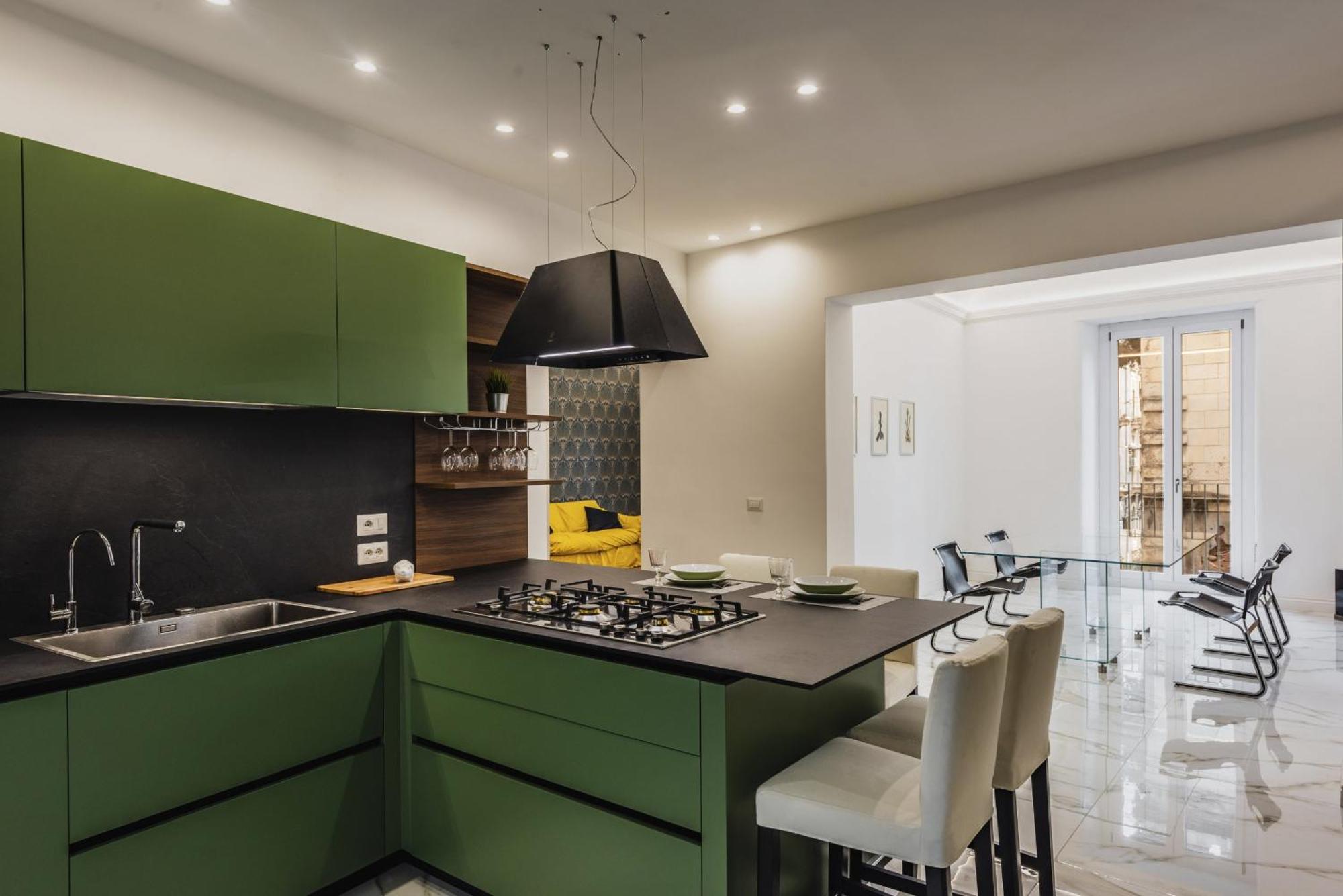 Upscale Urban By Wonderful Italy * Aeroporto di Catania Fontana Rossa